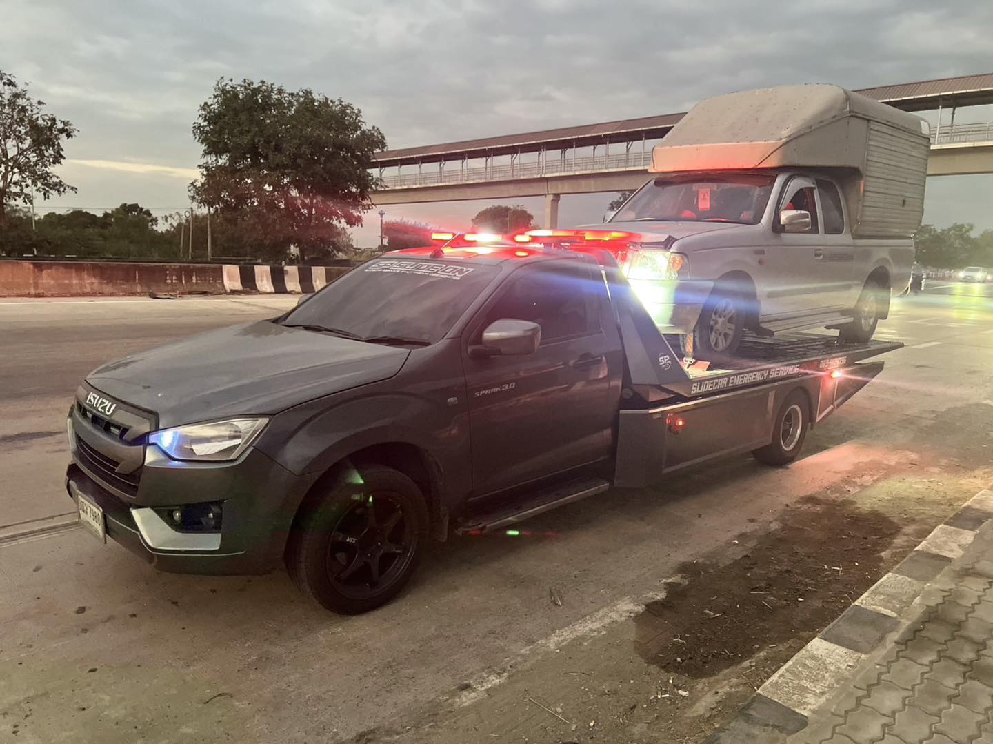 บริการรถสไลด์